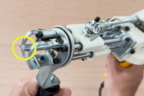 Come Sostituire l’Ago della Tufting Machine in Modo Corretto e Sicuro?