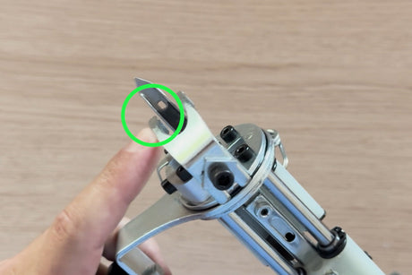 Cos’è il Regolatore Foro-Ago della Tufting Machine? A Cosa Serve Davvero?